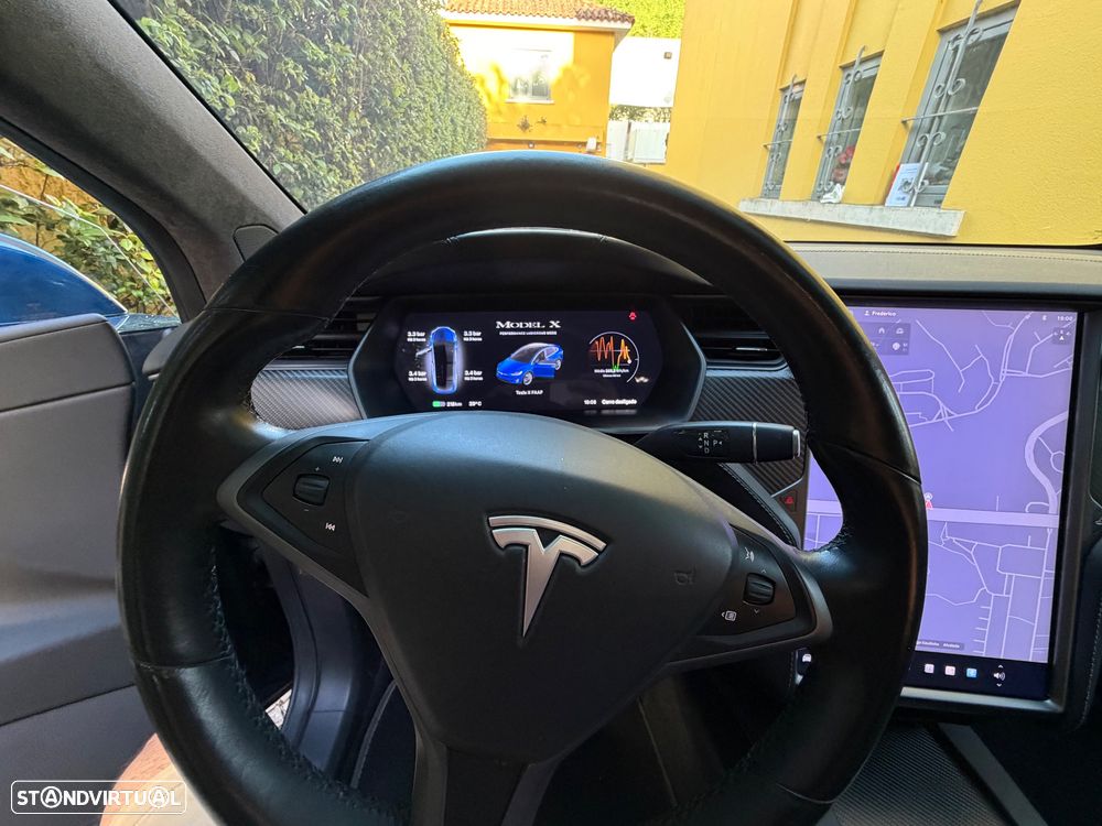 Tesla Model X - 47