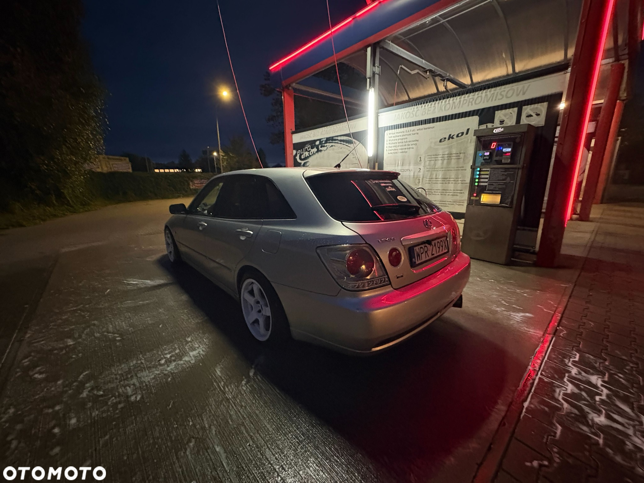Lexus IS 300 Sport - 2