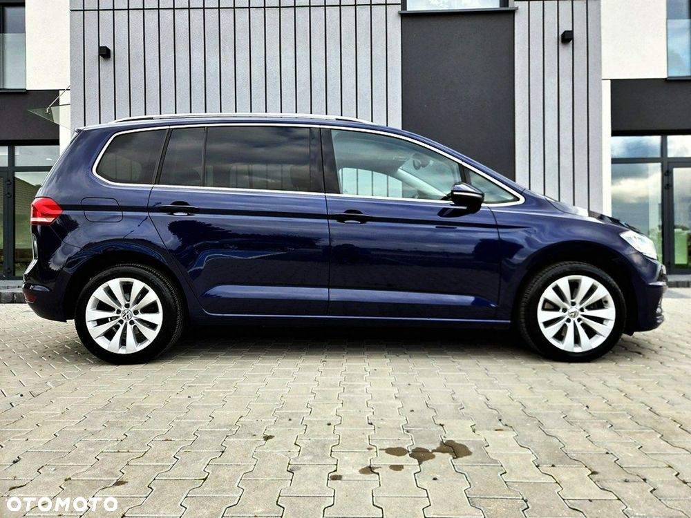 Volkswagen Touran - 31