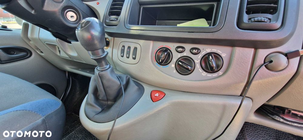 Renault Trafic - 6