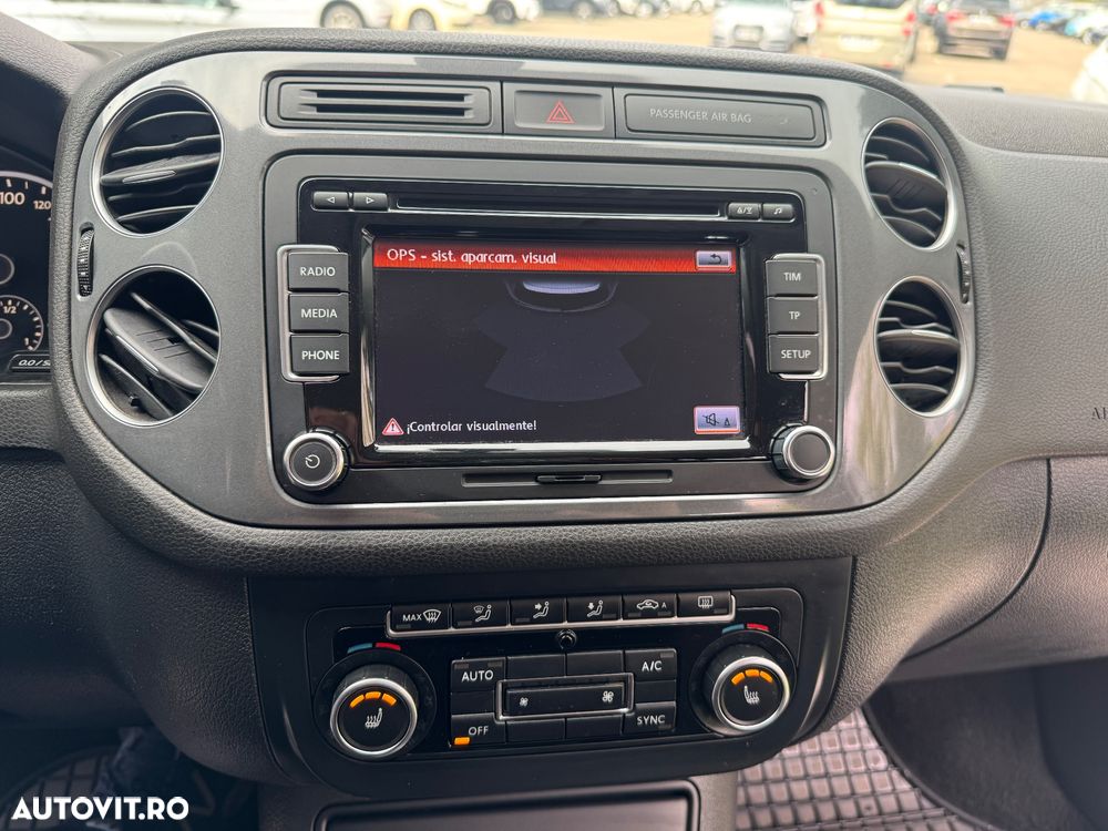 Volkswagen Tiguan 2.0 TDI DPF 4Motion BlueMotion Technology DSG Sport & Style - 13