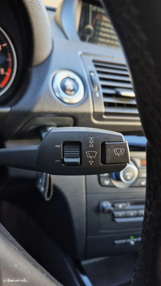 BMW 120 d Coupe Aut. Limited Edition Lifestyle c/ M Sport Pack - 23