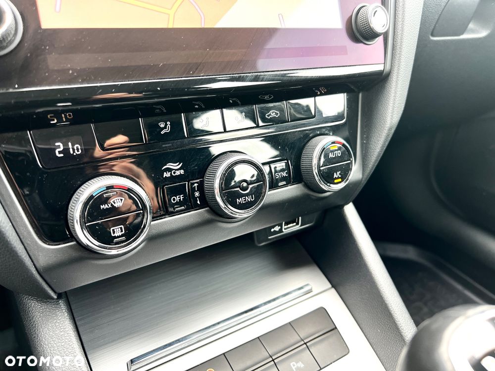 Kia Ceed 1.5 T-GDI Business Line Plus - 24