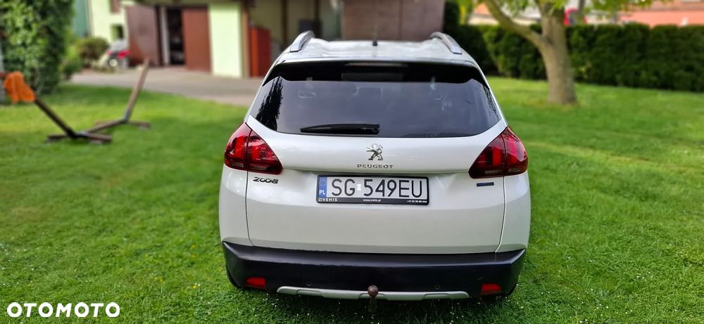 Peugeot 2008 1.2 Pure Tech GPF Allure S&S EAT6 - 10