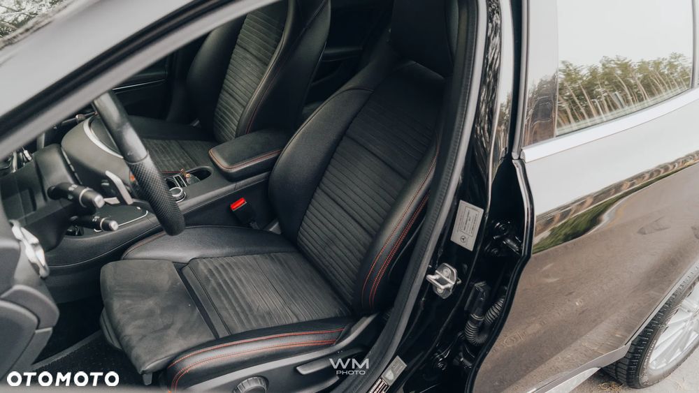 Mercedes-Benz GLA 200 7G-DCT AMG Line - 26