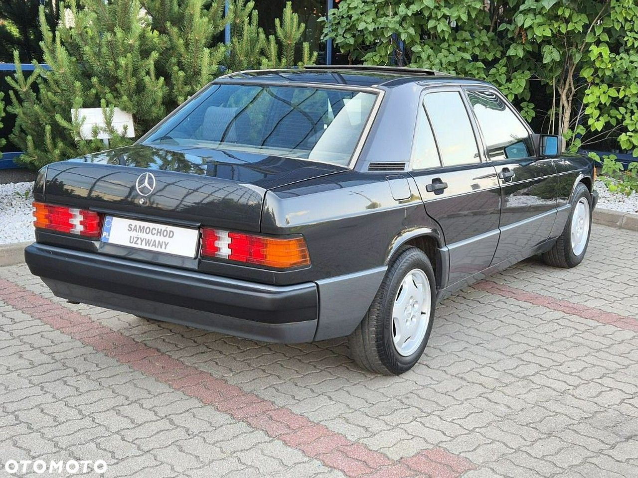 Mercedes-Benz W201 (190) - 14