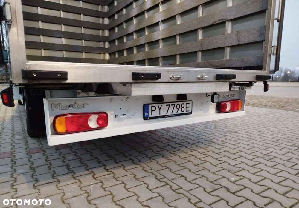 Renault Master - 32