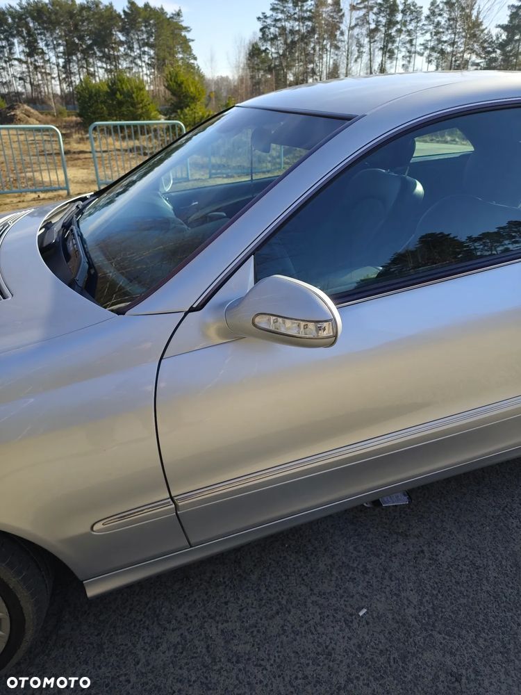 Mercedes-Benz CLK - 16