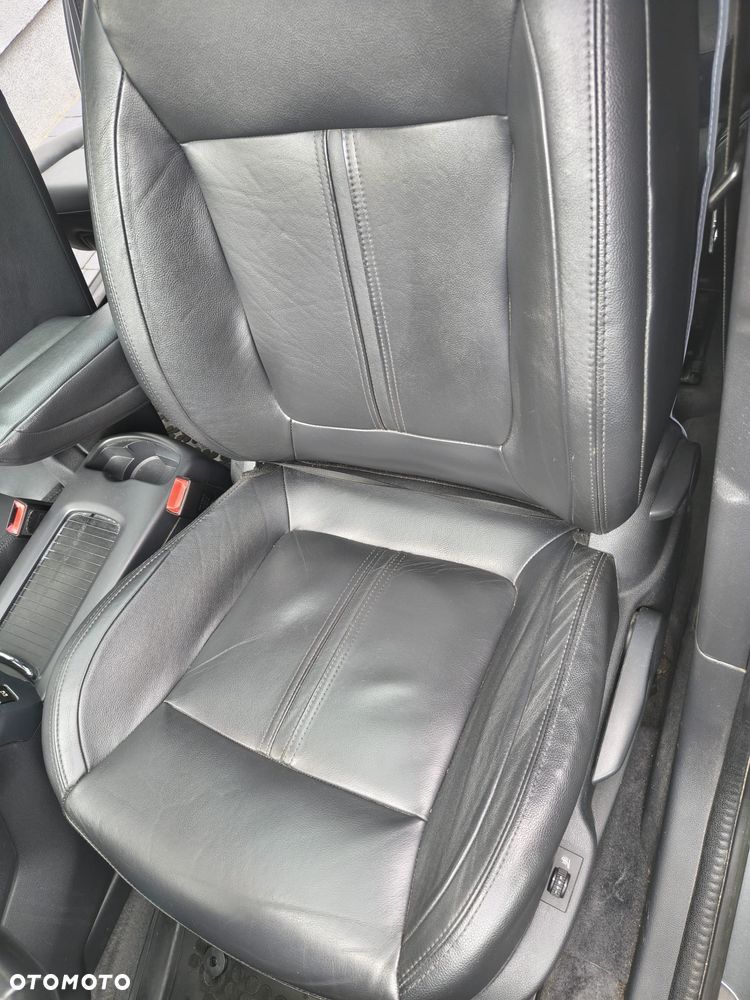 Peugeot 5008 e-HDI FAP 115 EGS6 Stop&Start Business-Line - 17