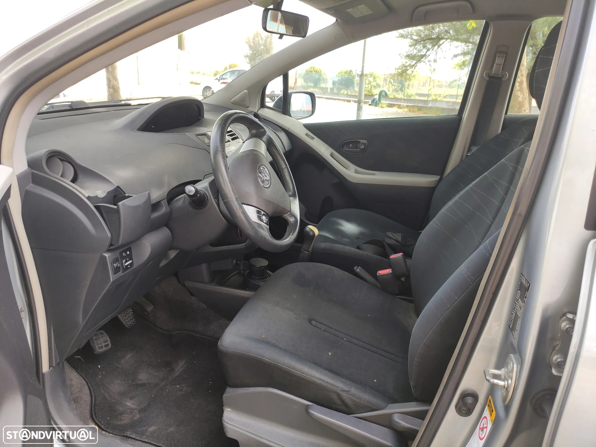 Toyota Yaris - 13