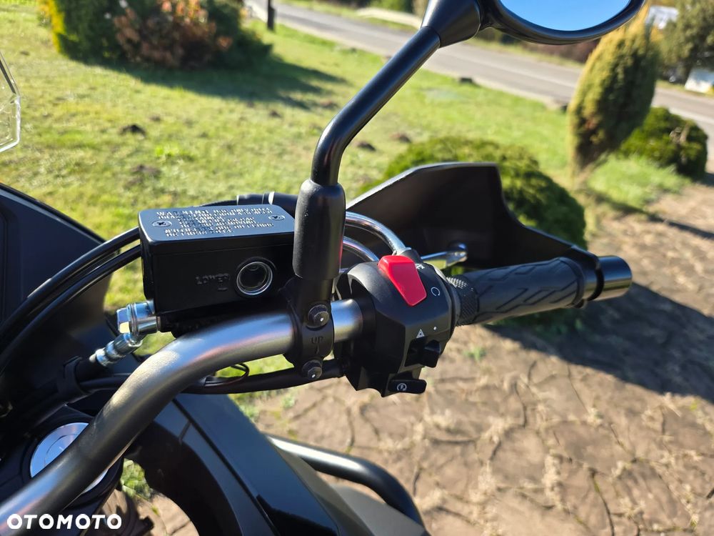 Suzuki V-STROM - 20