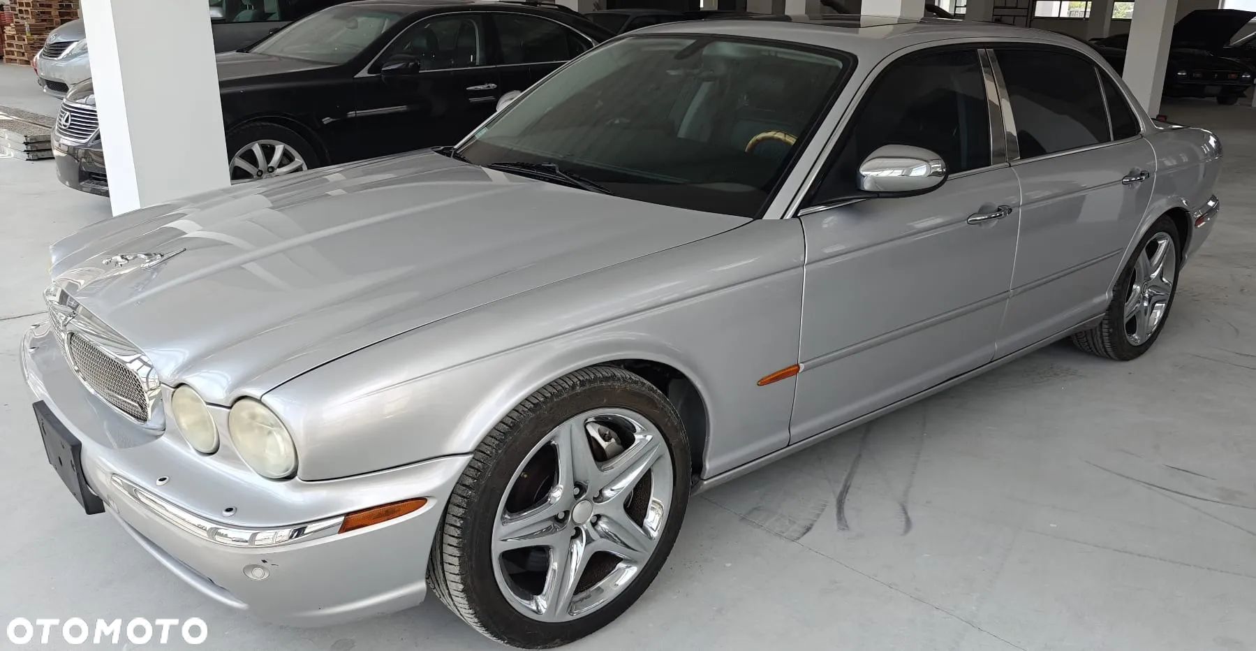 Jaguar XJ Super V8 LWB - 1