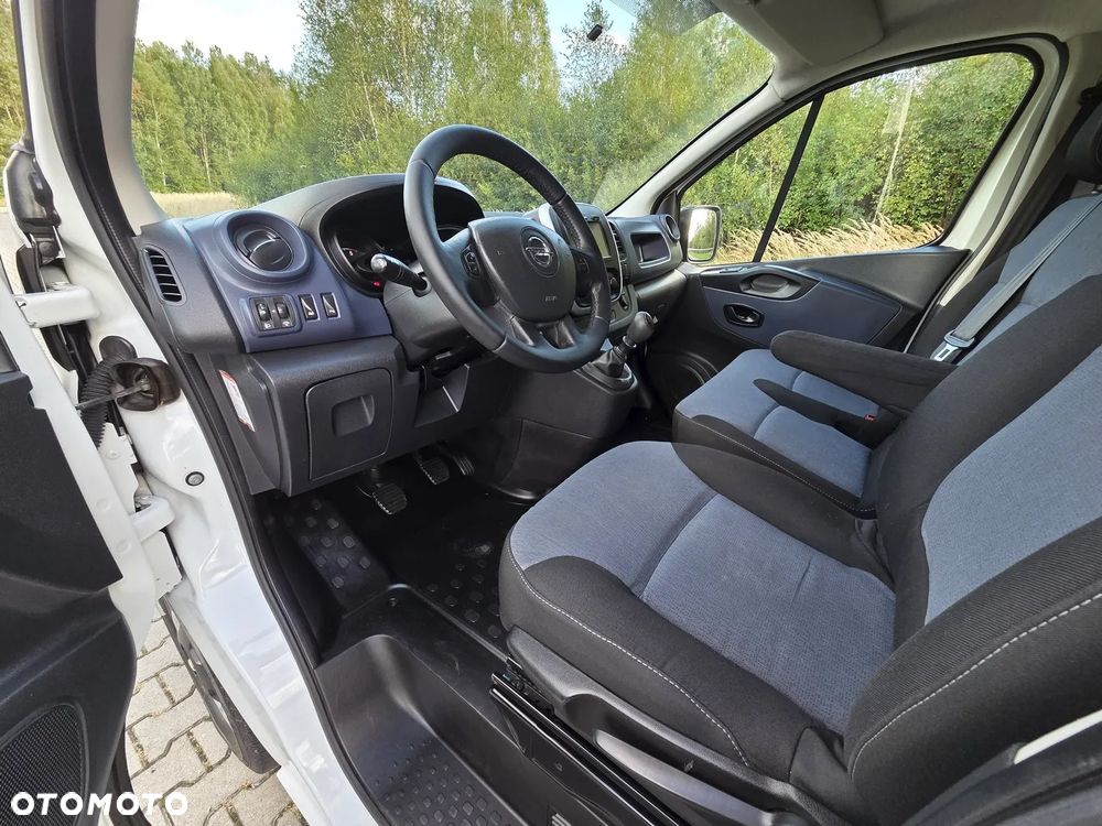 Opel Vivaro - 16