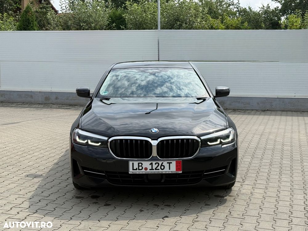 BMW Seria 5 520d xDrive Aut. Luxury Line - 2