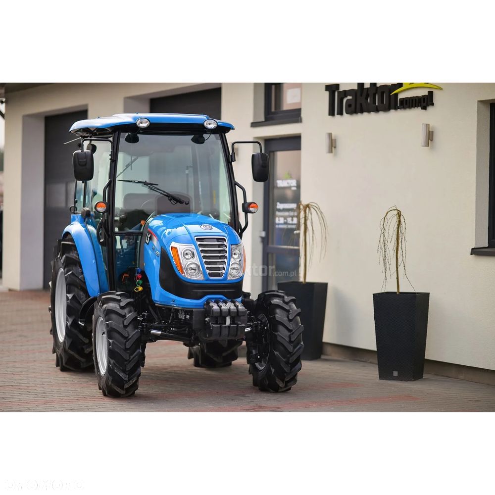 LS Traktor MT3.60 HST 4x4 - 57 KM / CAB - 9
