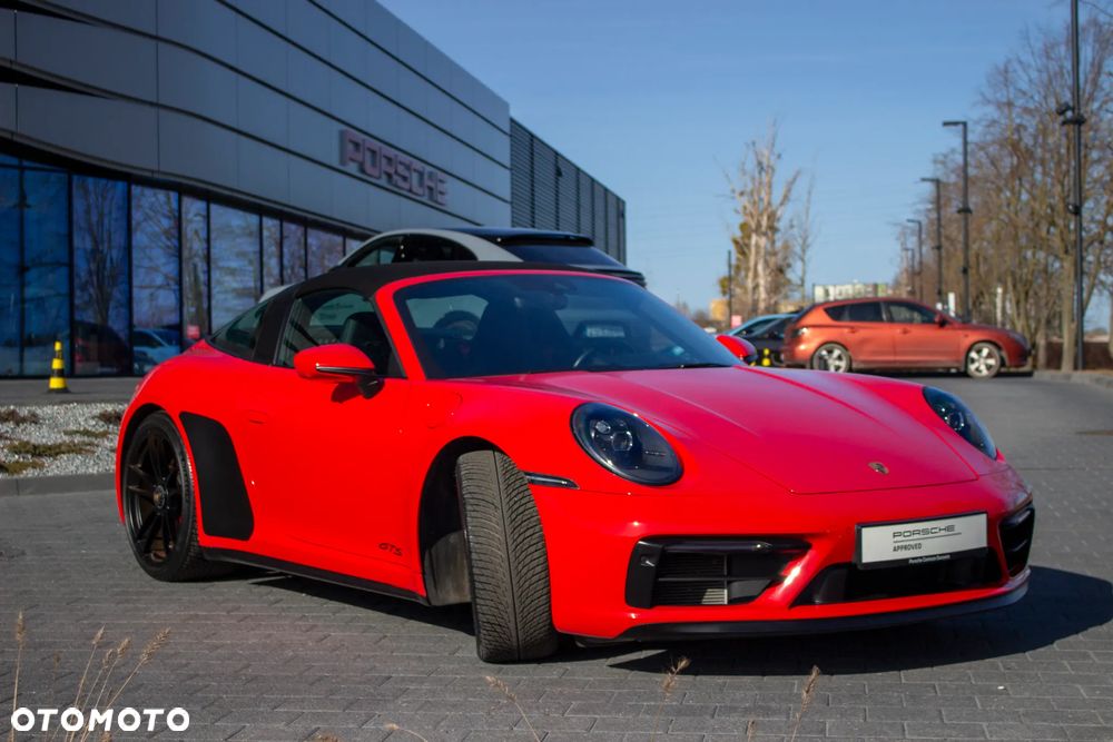 Porsche 911 Targa 4 GTS - 8
