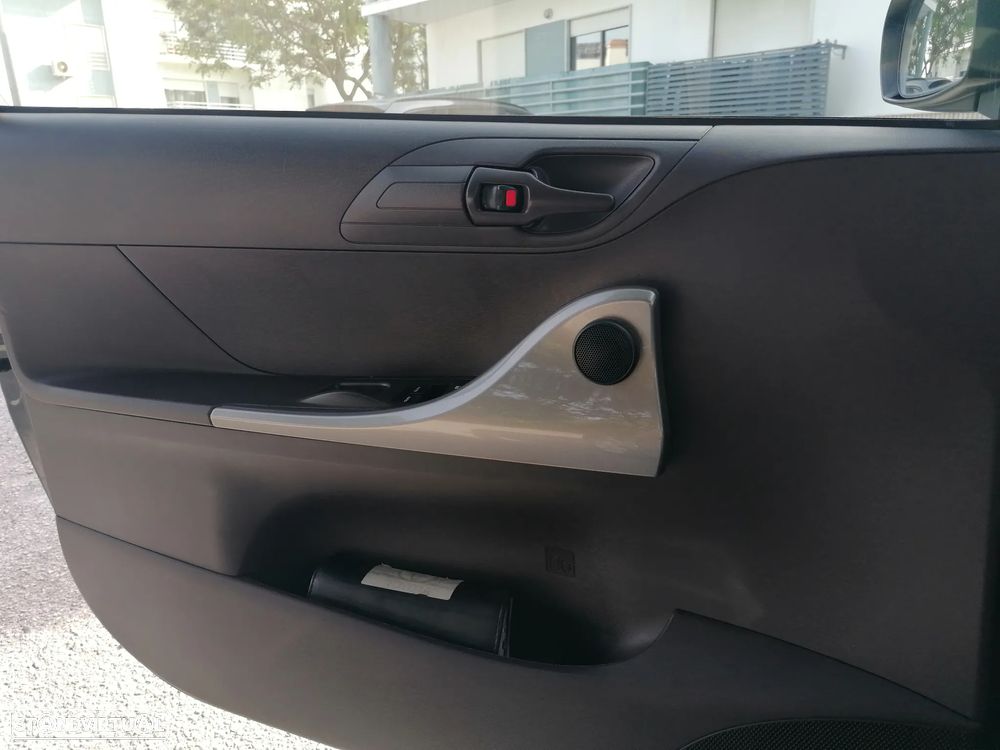 Toyota iQ 1.0 VVT-i Essential+AC - 14