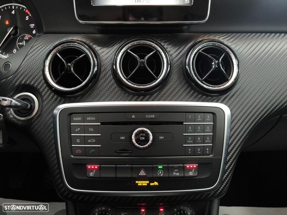 Mercedes-Benz GLA 180 d Urban - 14