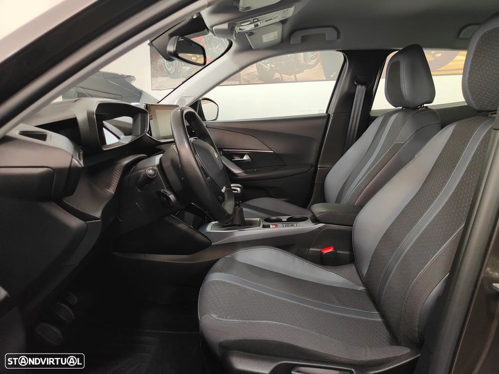 Peugeot 2008 1.2 PureTech Allure - 28