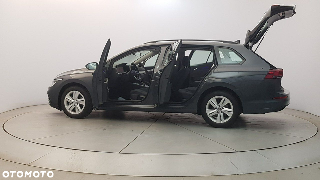Volkswagen Golf - 11