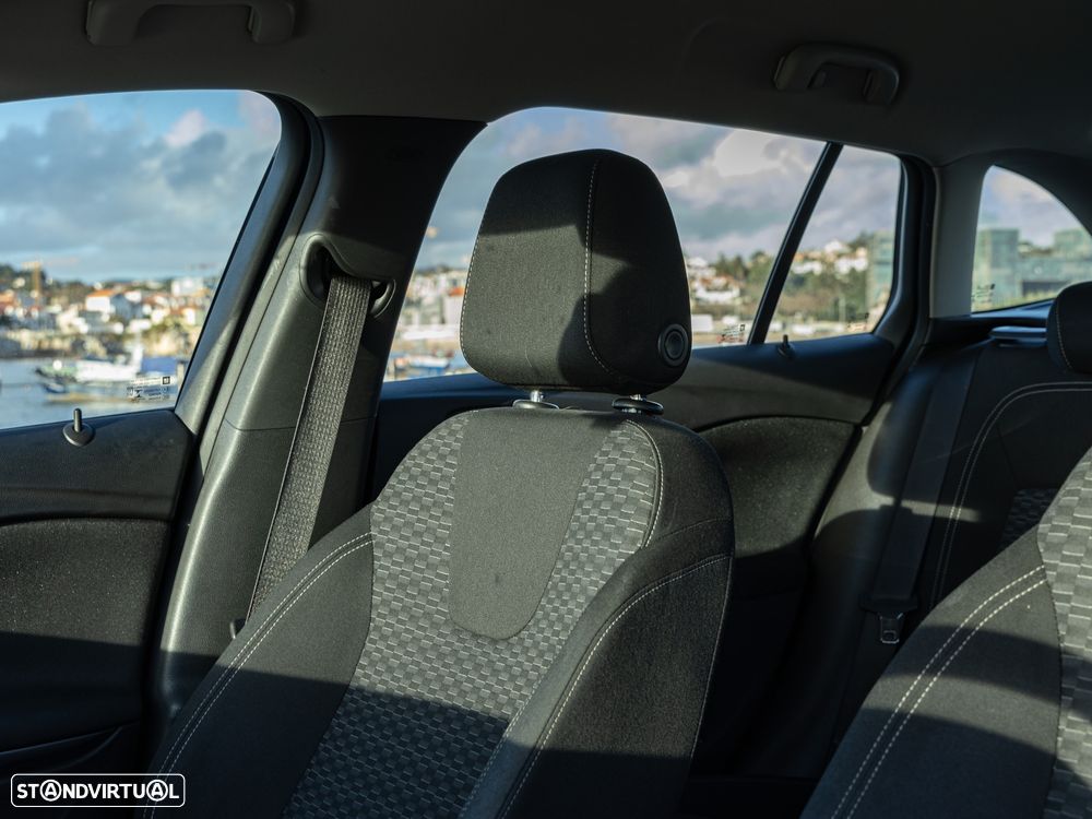 Opel Astra Sports Tourer 1.6 CDTI Dynamic S/S - 20