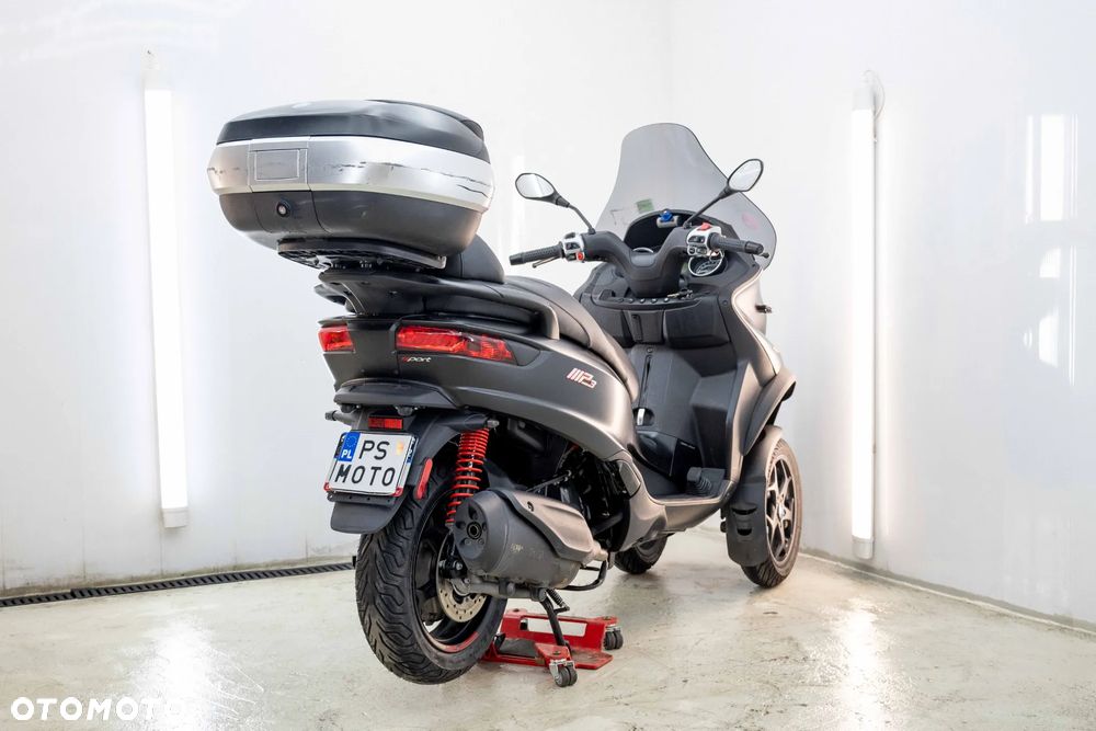 Piaggio MP-3 - 6