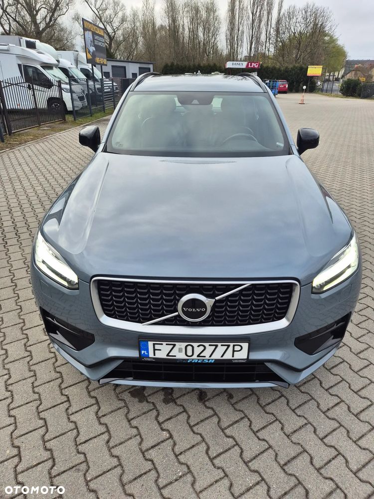 Volvo XC 90 B5 D AWD R-Design - 4