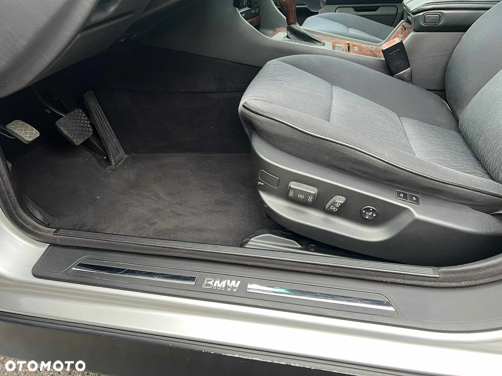 BMW Seria 7 730d - 23
