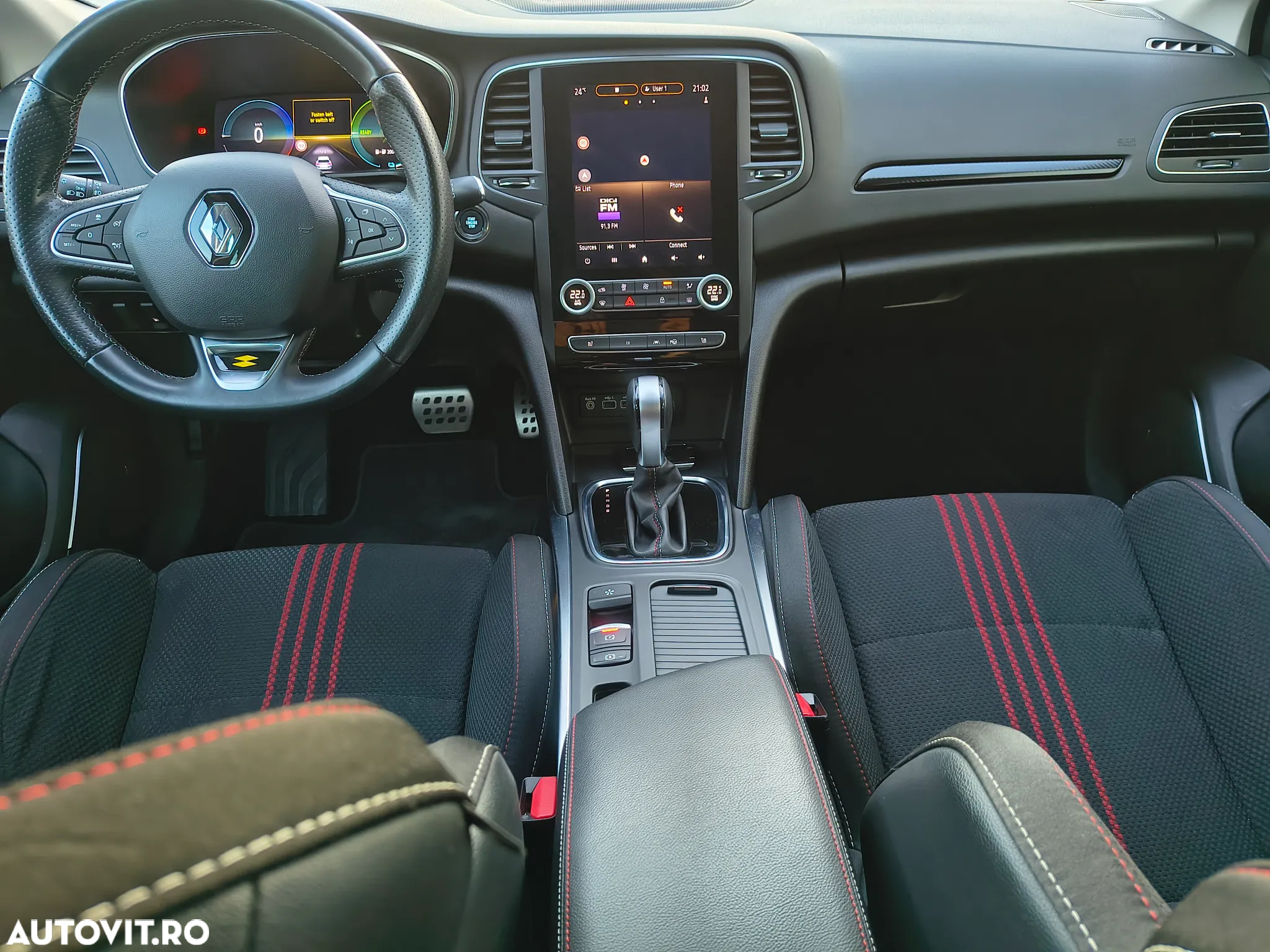 Renault Megane Grandtour E-TECH Plug-in 160 R.S. LINE - 10