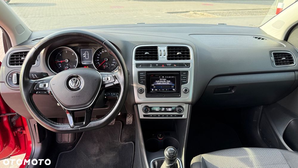 Volkswagen Polo 1.4 TDI Blue Motion Technology Lounge - 13