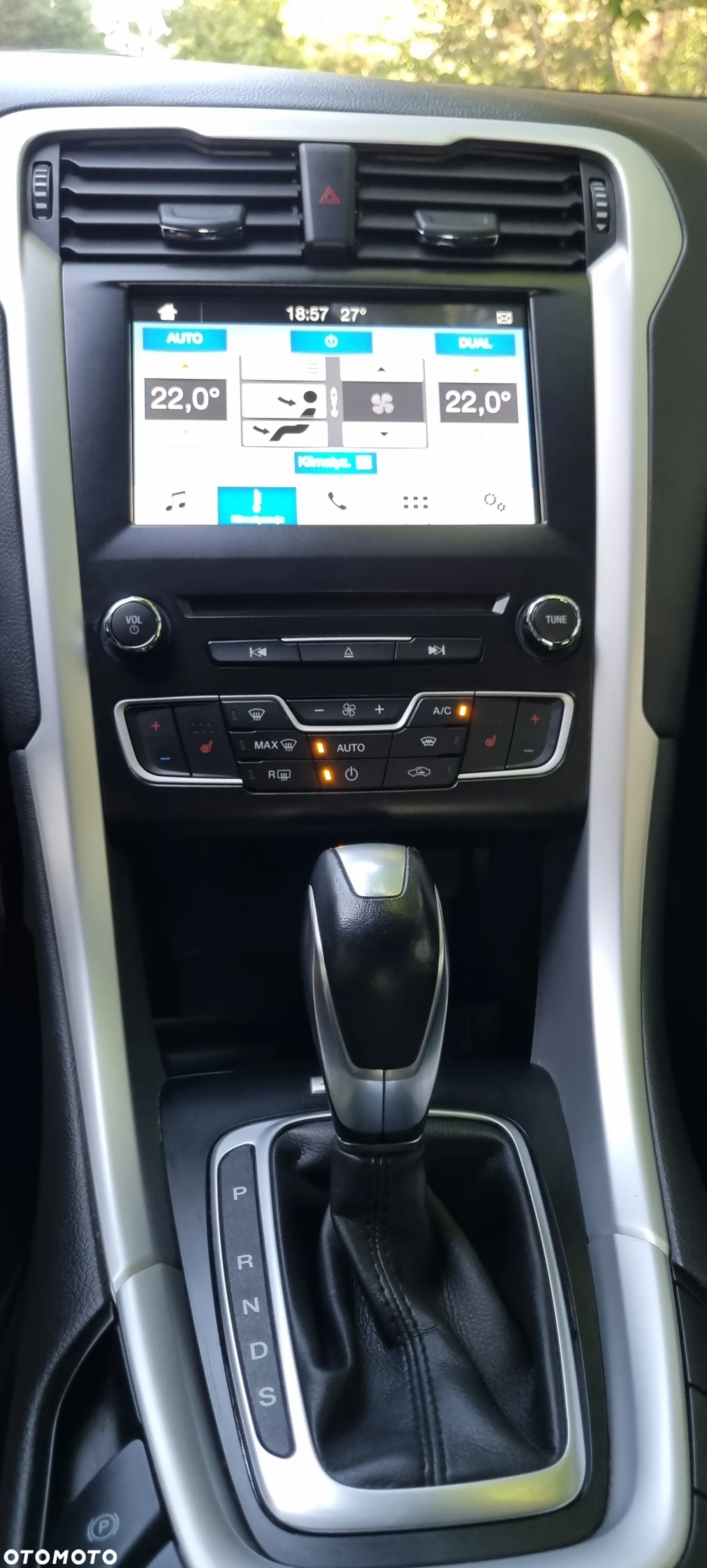 Ford Mondeo 2.0 TDCi Silver X (Amb Plus) PowerShift - 21