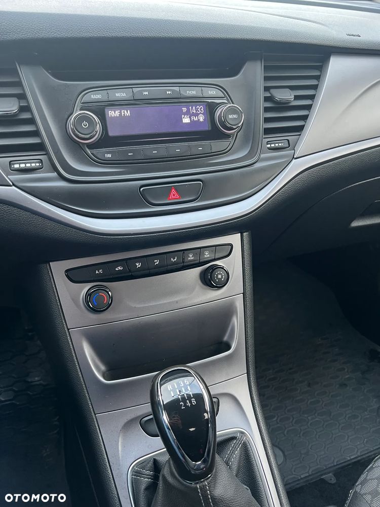 Opel Astra 1.6 CDTI Enjoy - 6