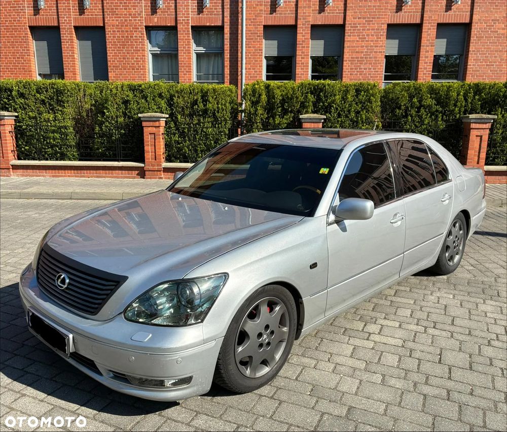 Lexus LS Voyage - 4