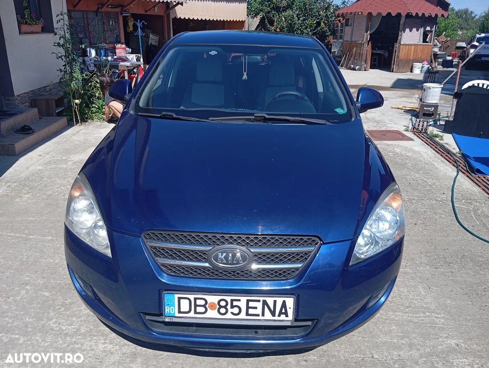 Kia Ceed - 5