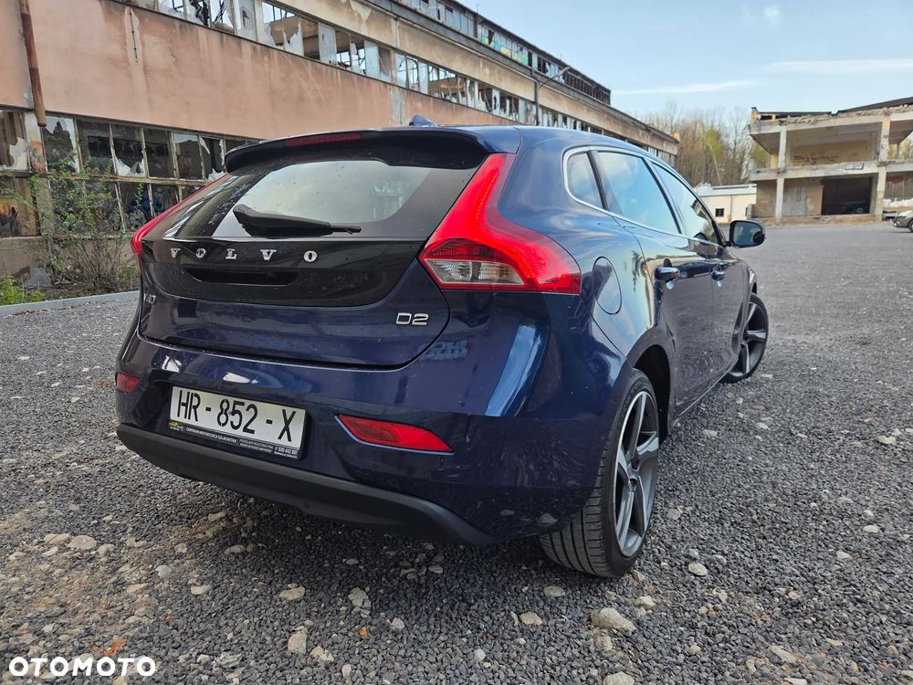 Volvo V40 D2 Ocean Race - 17