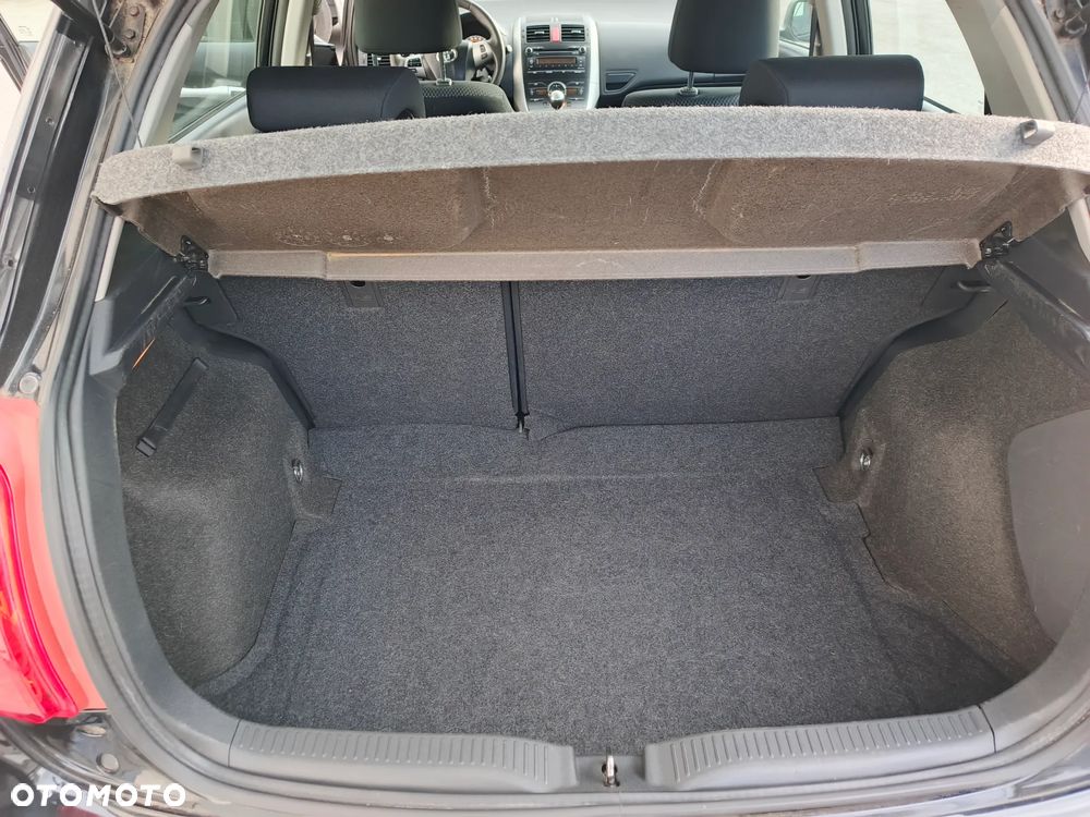Toyota Auris 1.6 Life+ - 18