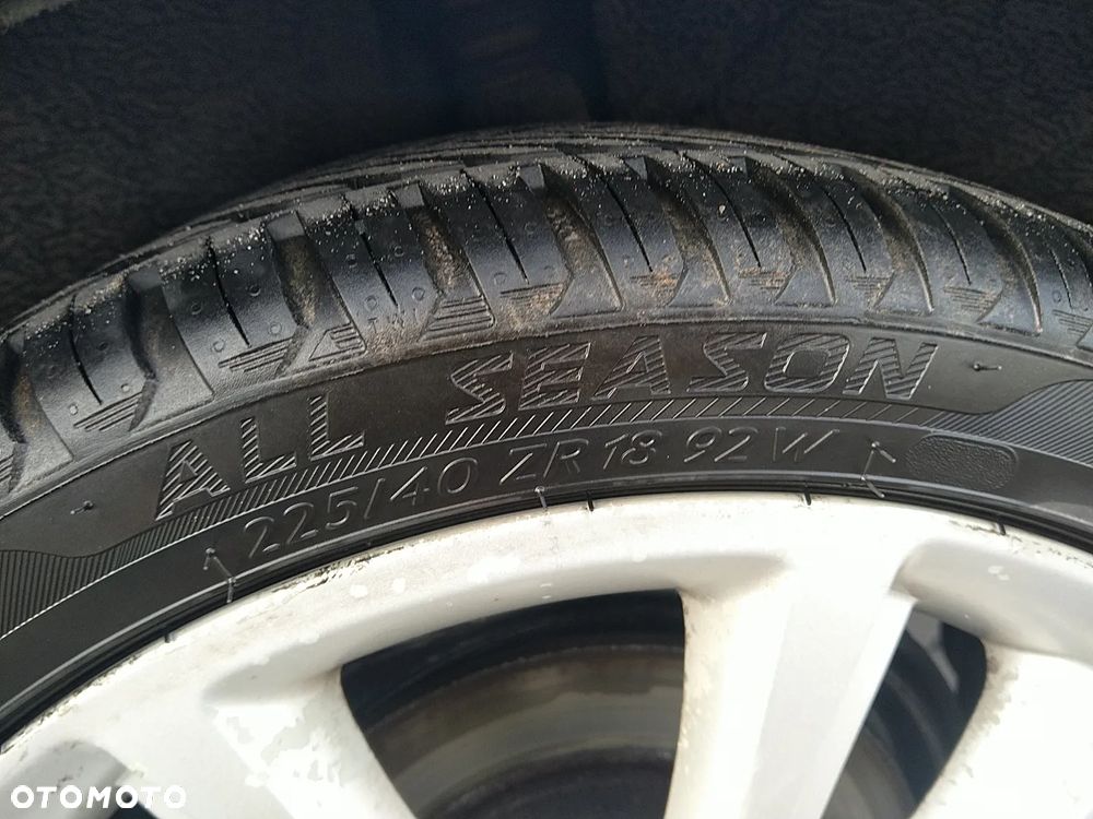 Skoda Octavia 2.0 TDI CR DPF RS - 8