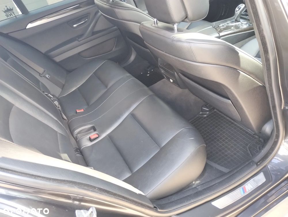 BMW Seria 5 535i Sport-Aut - 13