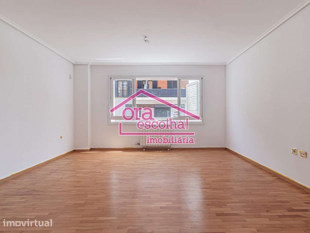 Apartamento T3 de 2001 Remodelado com Suíte, 113 m2 de área bruta p... - Grande imagem: 3/22