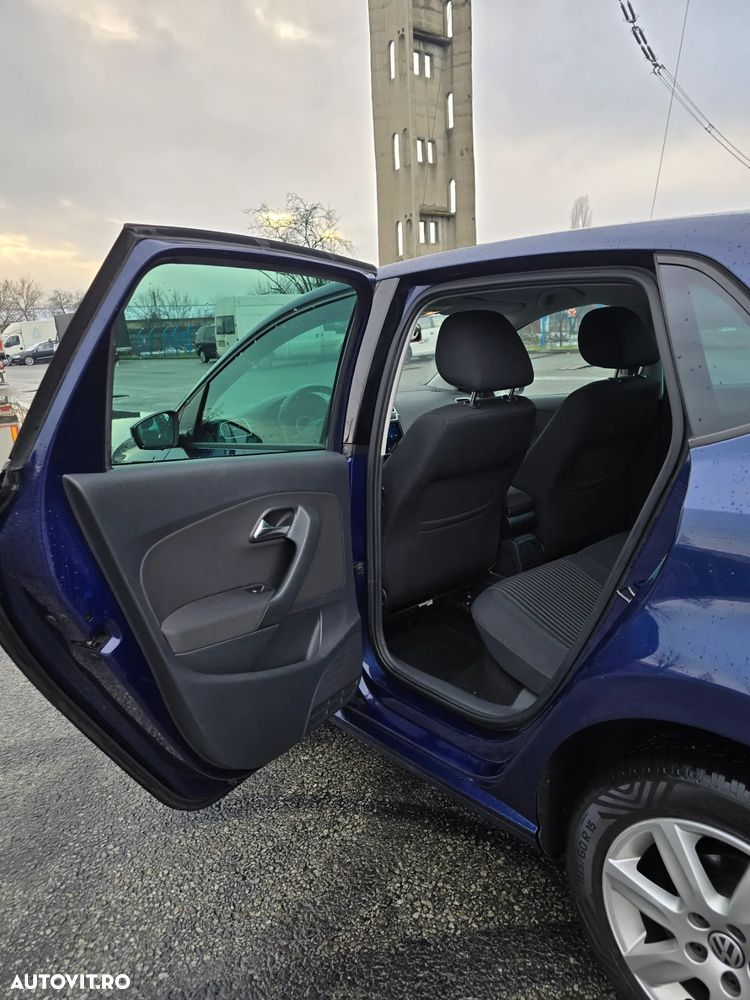 Volkswagen Polo 1.6 TDI DPF Highline BlueMotion Technology - 21