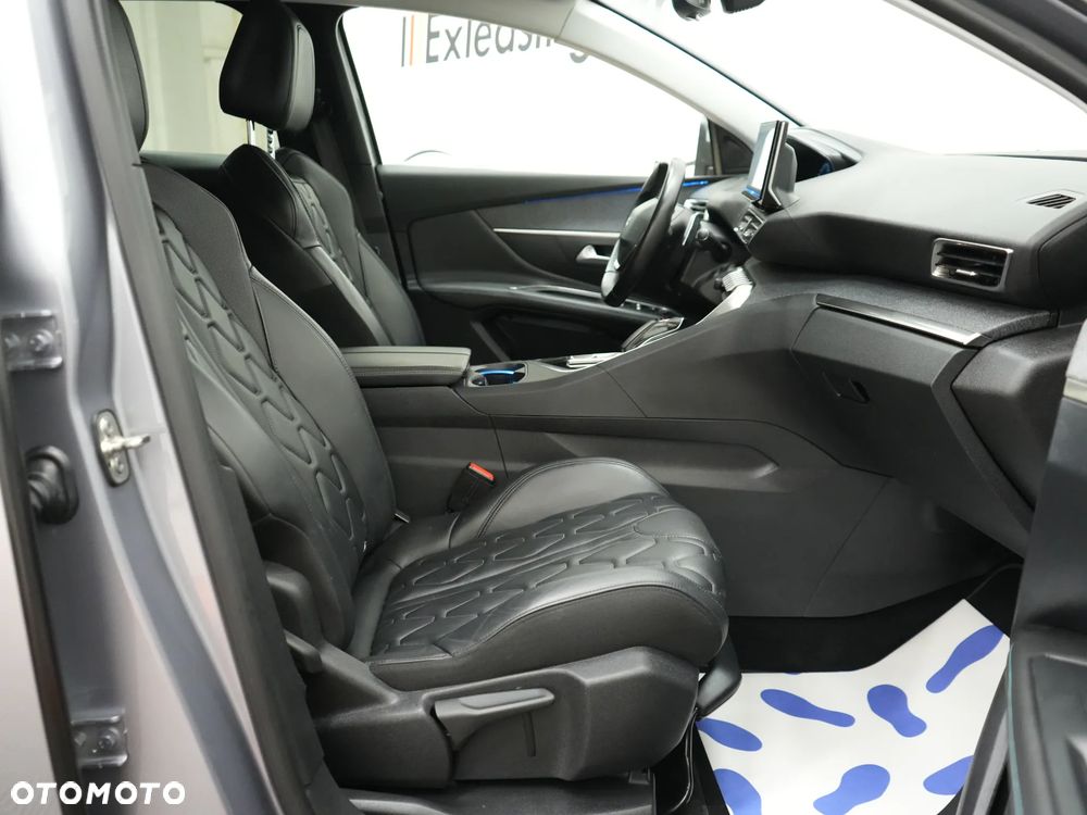 Peugeot 3008 225 e-EAT8 Allure - 35