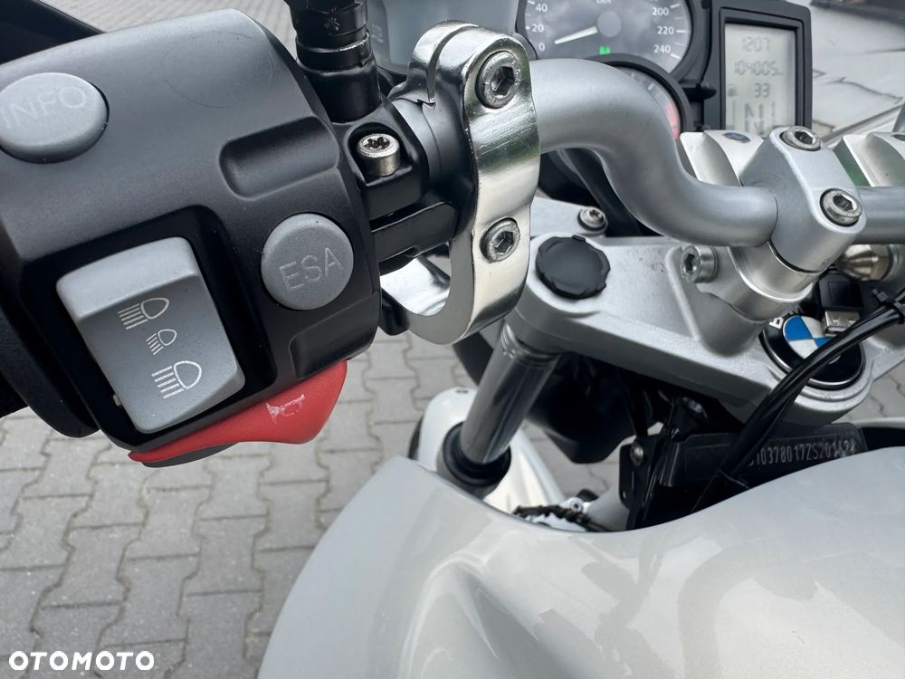 BMW R - 26