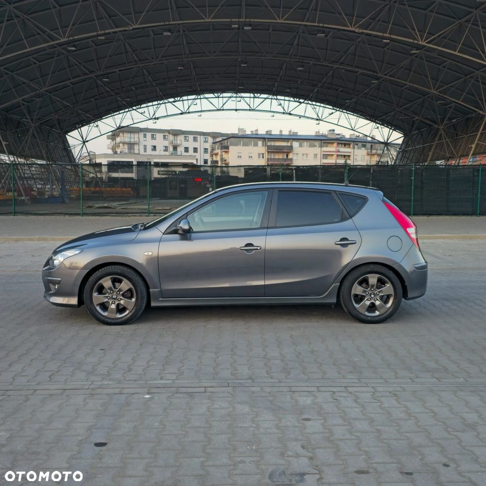 Hyundai i30 1.4 Blue Classic - 13
