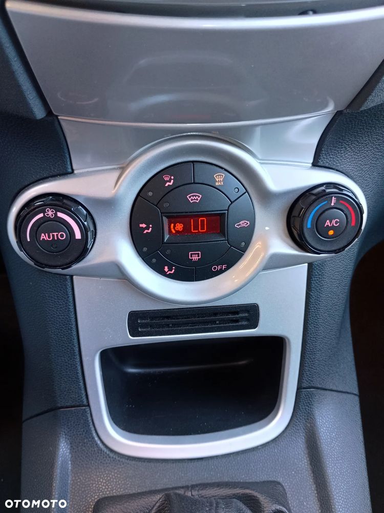 Ford Fiesta 1.25 Titanium - 6