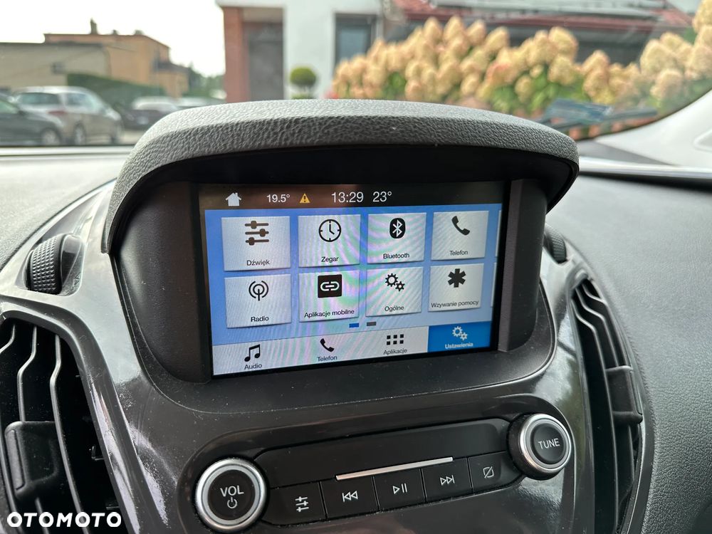 Ford Tourneo Courier - 13