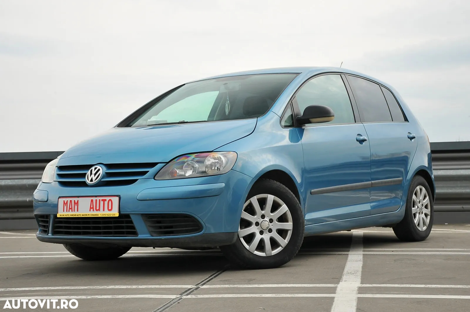 Volkswagen Golf Plus 1.6 FSI Comfortline - 2