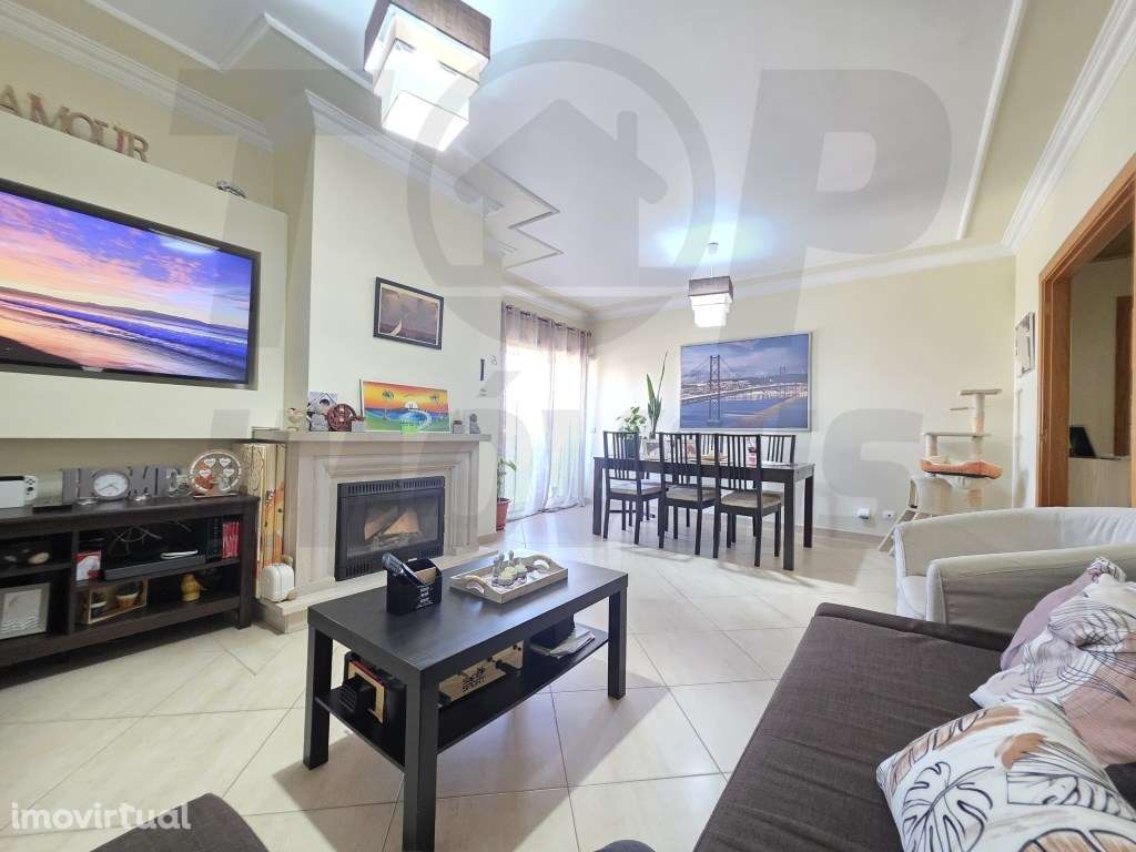 Apartamento T2 com 91 m² + parqueamento em Pirescoxe - Santa Iria d... - Grande imagem: 2/20