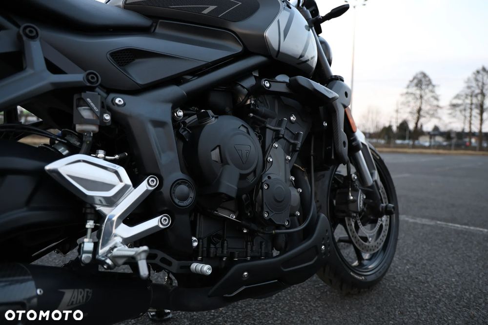 Triumph Trident - 25