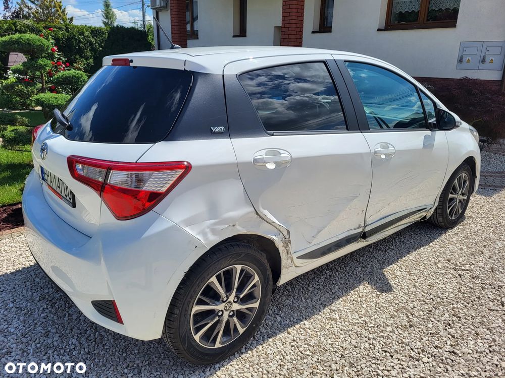 Toyota Yaris 1.5 Premium - 12