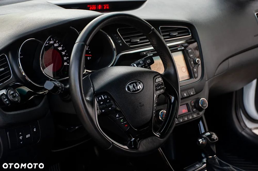Kia ProCeed 1.6 GDI DCT Spirit - 30